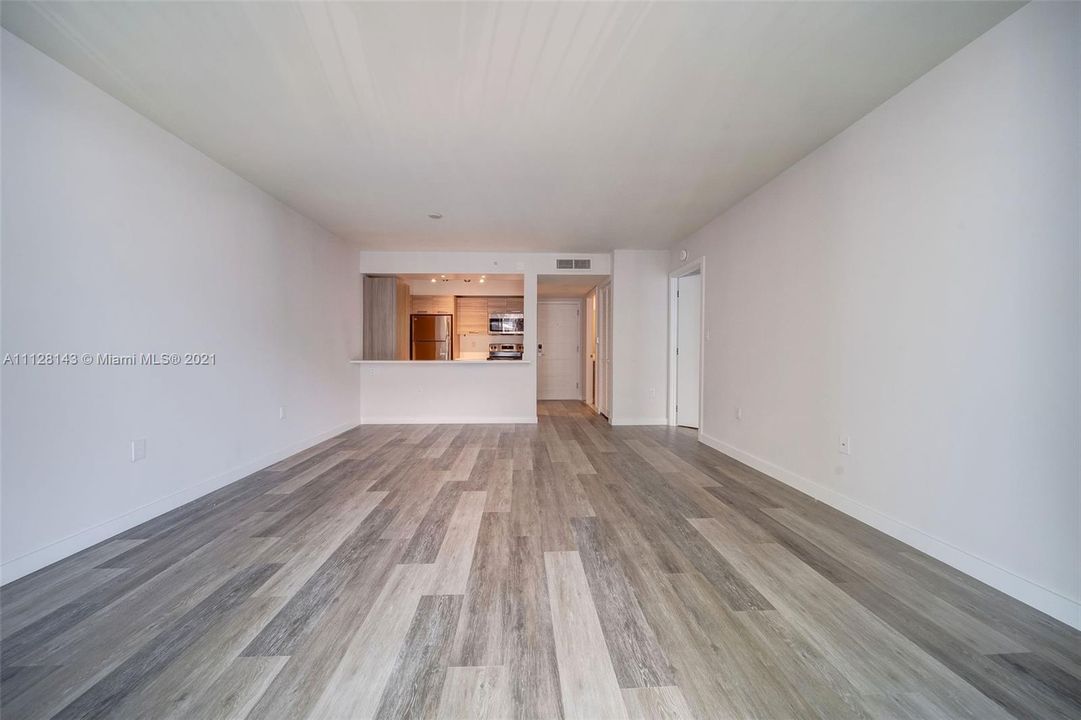 Recently Rented: $2,653 (1 beds, 1 baths, 842 Square Feet)