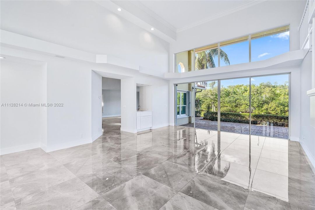 Recently Sold: $1,999,999 (4 beds, 3 baths, 3004 Square Feet)