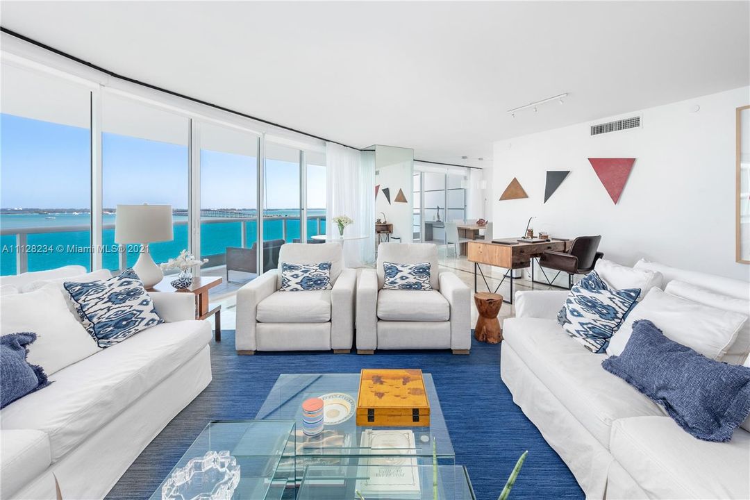 Recently Sold: $1,850,000 (3 beds, 4 baths, 2600 Square Feet)