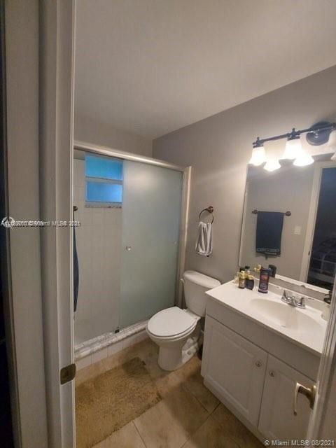 Recently Rented: $1,700 (3 beds, 2 baths, 0 Square Feet)