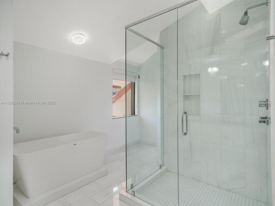 Недавно арендовано: $13,000 (4 спален, 4 ванн, 3493 Квадратных фут)