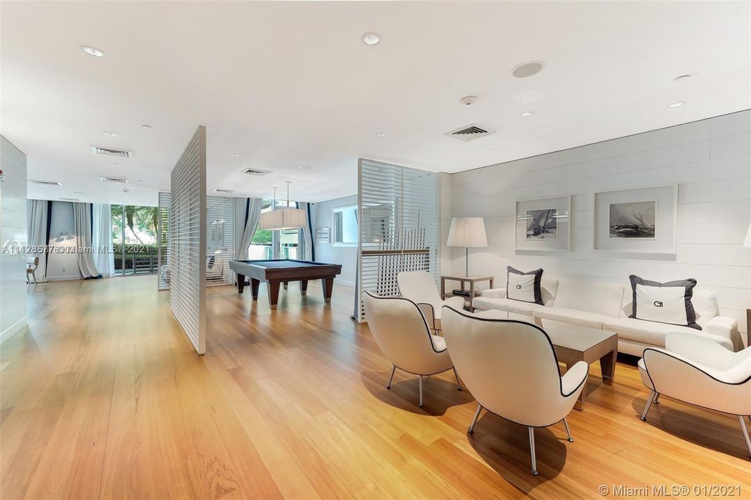 Recently Sold: $2,250,000 (2 beds, 2 baths, 1756 Square Feet)