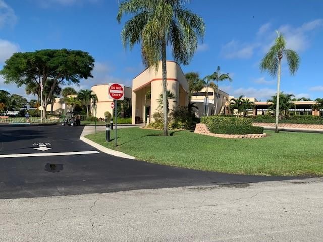 Недавно продано: $190,000 (2 спален, 2 ванн, 1114 Квадратных фут)