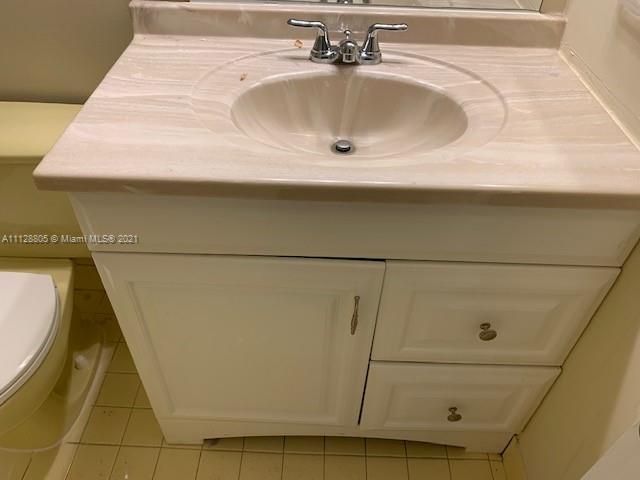 Недавно продано: $190,000 (2 спален, 2 ванн, 1114 Квадратных фут)