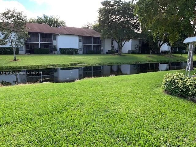 Недавно продано: $190,000 (2 спален, 2 ванн, 1114 Квадратных фут)