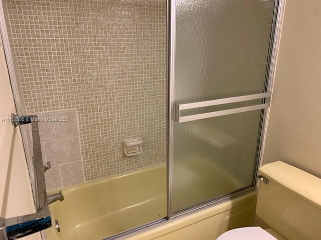 Недавно продано: $190,000 (2 спален, 2 ванн, 1114 Квадратных фут)