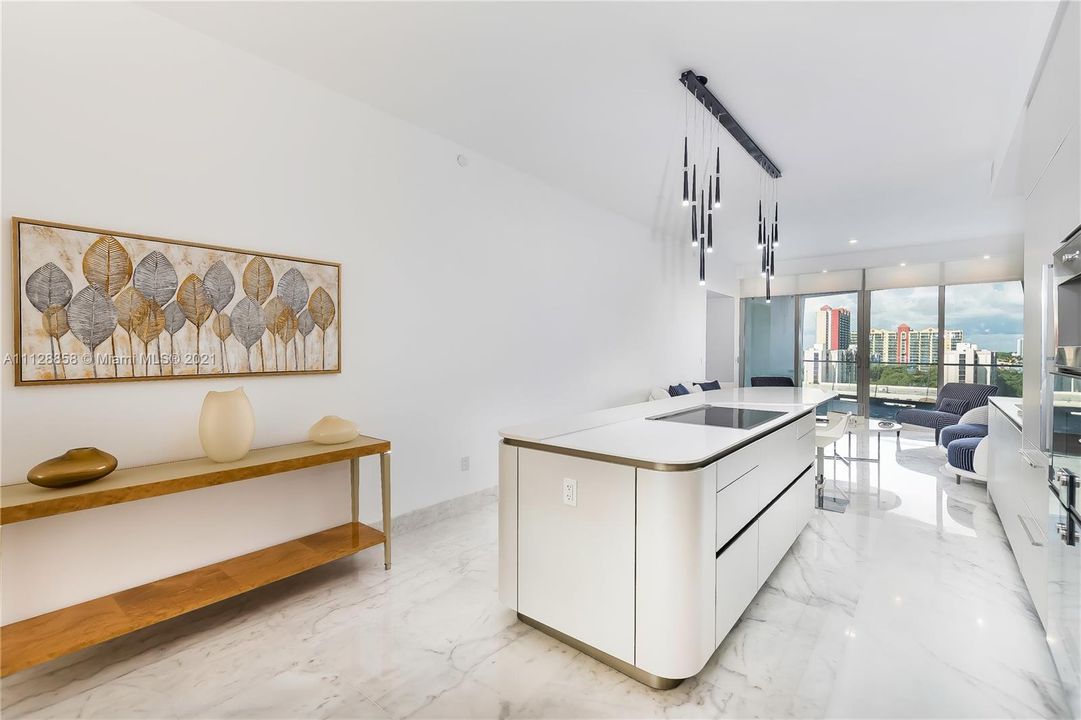 Recently Sold: $3,580,000 (3 beds, 4 baths, 2503 Square Feet)