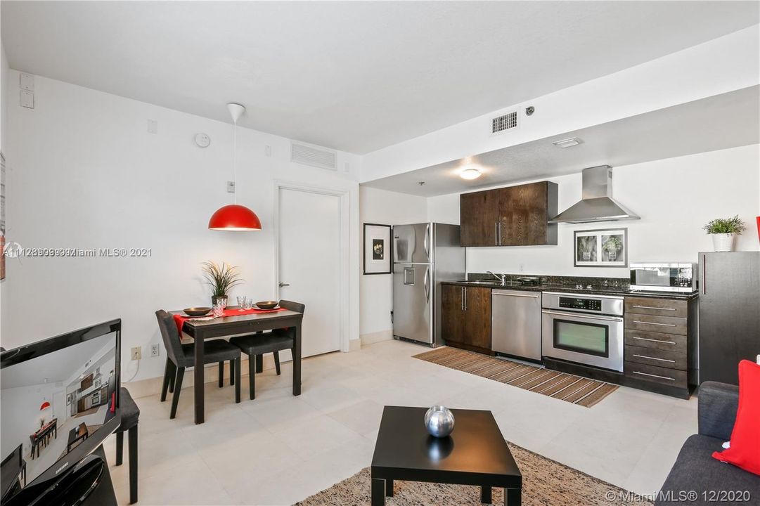 Recently Sold: $227,300 (1 beds, 1 baths, 522 Square Feet)