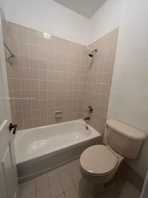 最近租的: $2,600 (3 贝兹, 2 浴室, 1750 平方英尺)