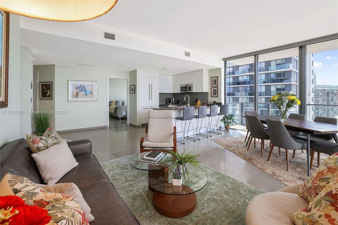Recently Sold: $1,395,000 (3 beds, 3 baths, 1676 Square Feet)