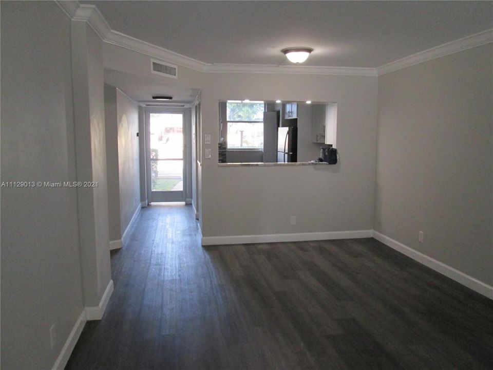 Recently Rented: $2,100 (2 beds, 2 baths, 928 Square Feet)
