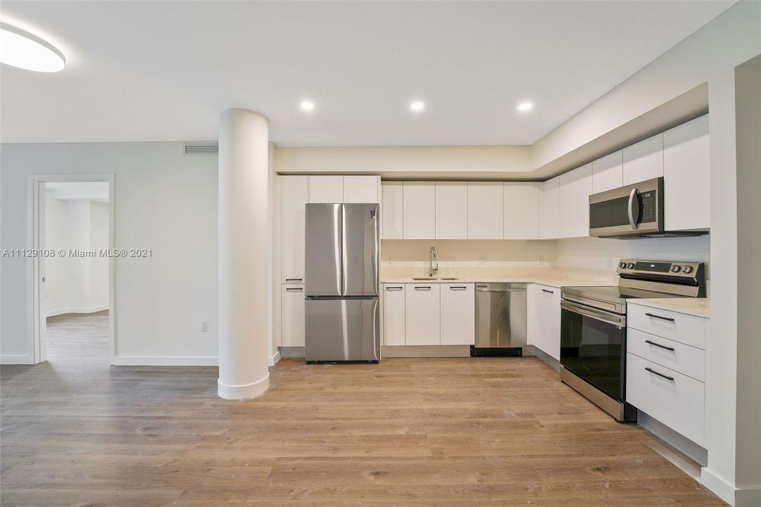 Recently Rented: $3,314 (2 beds, 2 baths, 995 Square Feet)