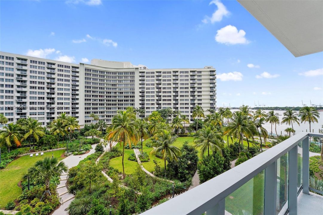 Recently Rented: $3,314 (2 beds, 2 baths, 995 Square Feet)