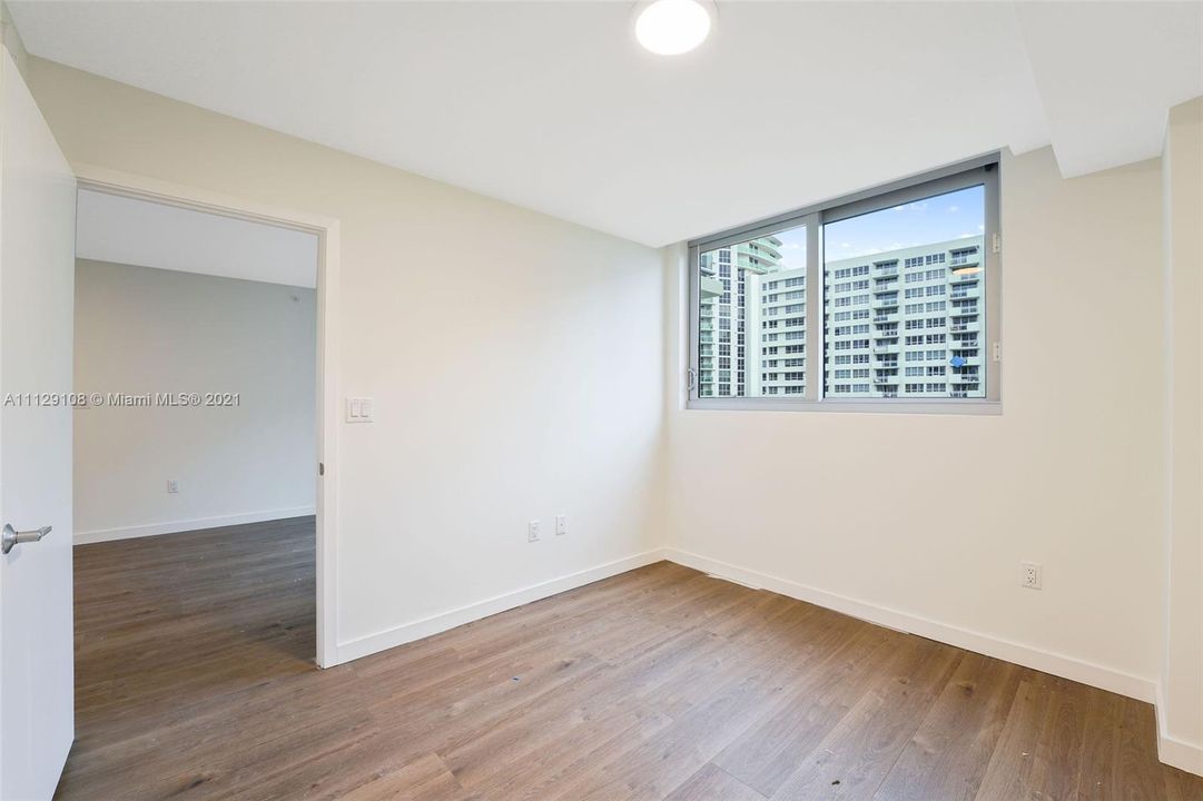 Recently Rented: $3,314 (2 beds, 2 baths, 995 Square Feet)
