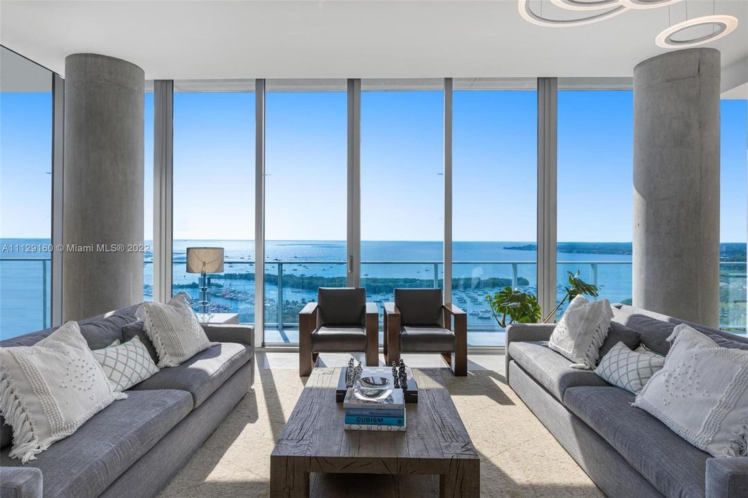 Recently Sold: $6,950,000 (4 beds, 5 baths, 3669 Square Feet)