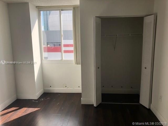Recently Rented: $2,200 (2 beds, 2 baths, 914 Square Feet)