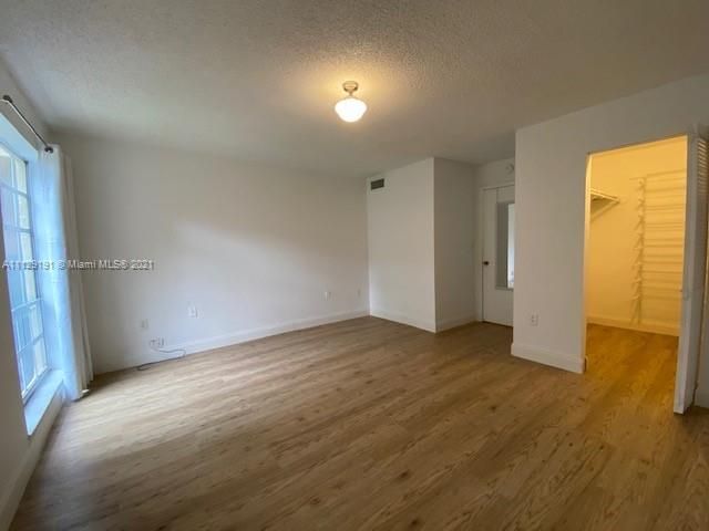 Recently Rented: $1,650 (1 beds, 1 baths, 709 Square Feet)