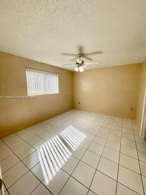 Recently Sold: $140,000 (1 beds, 1 baths, 700 Square Feet)