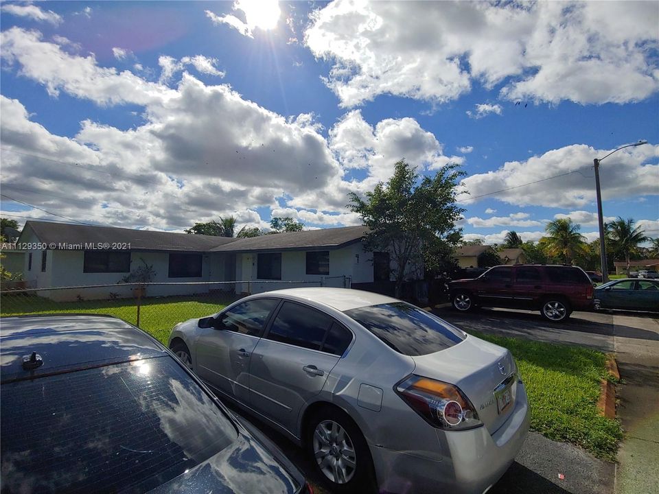 Recently Sold: $430,000 (0 beds, 0 baths, 2562 Square Feet)