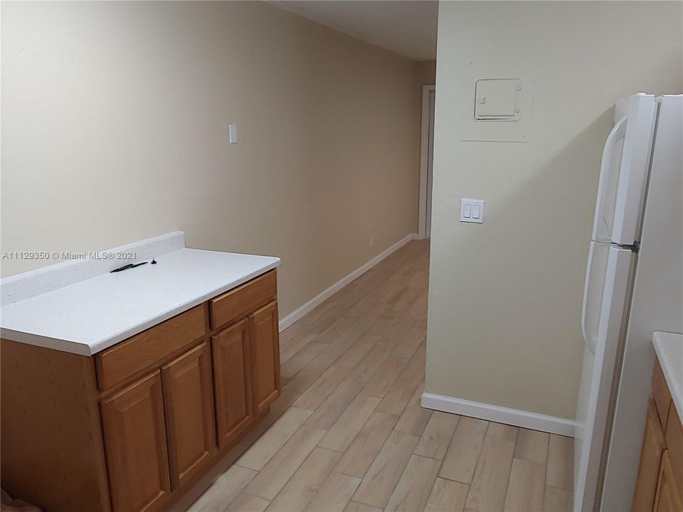 Recently Sold: $430,000 (0 beds, 0 baths, 2562 Square Feet)