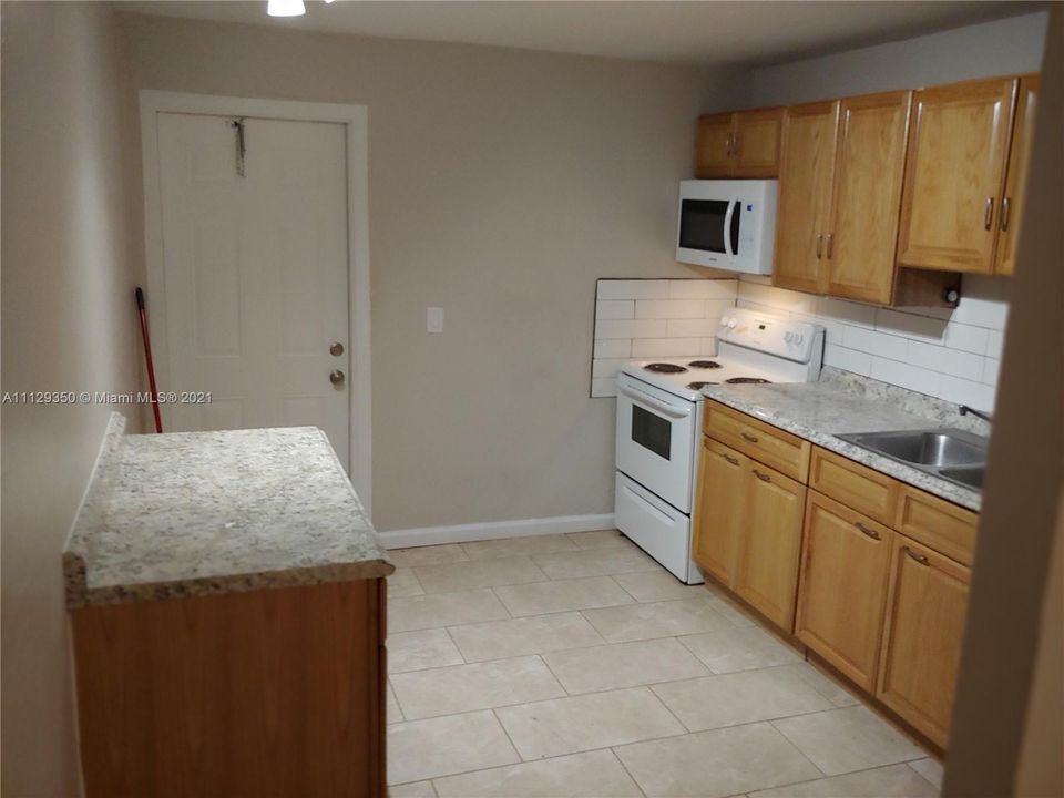 Recently Sold: $430,000 (0 beds, 0 baths, 2562 Square Feet)