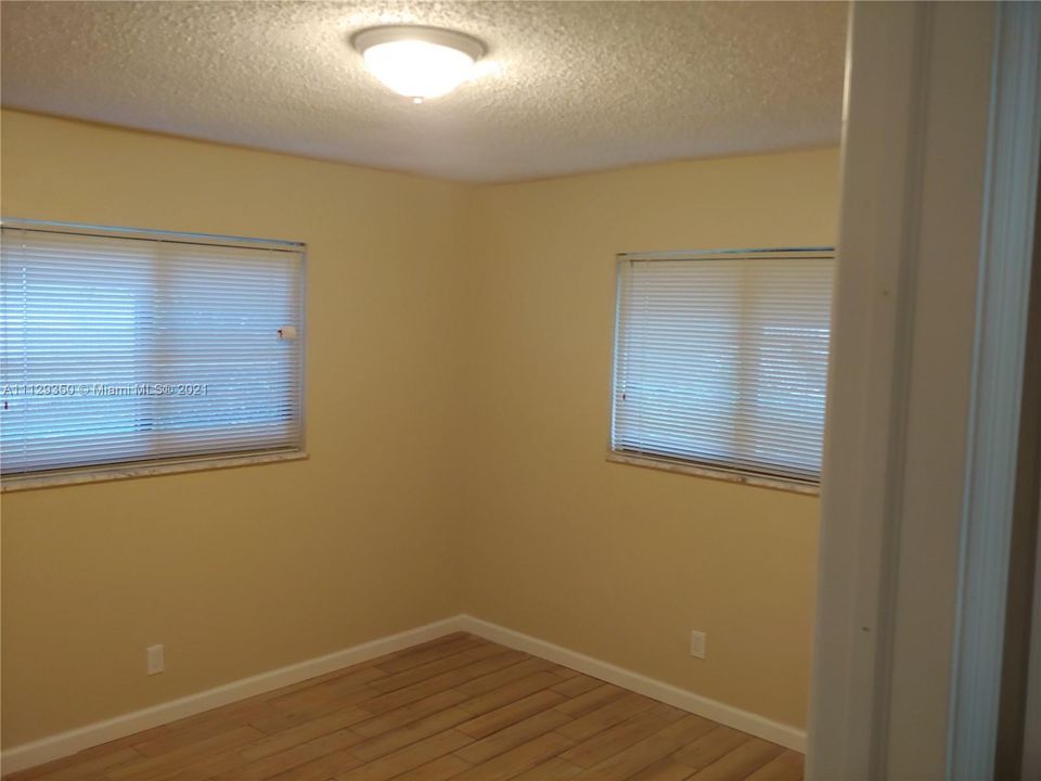 Recently Sold: $430,000 (0 beds, 0 baths, 2562 Square Feet)