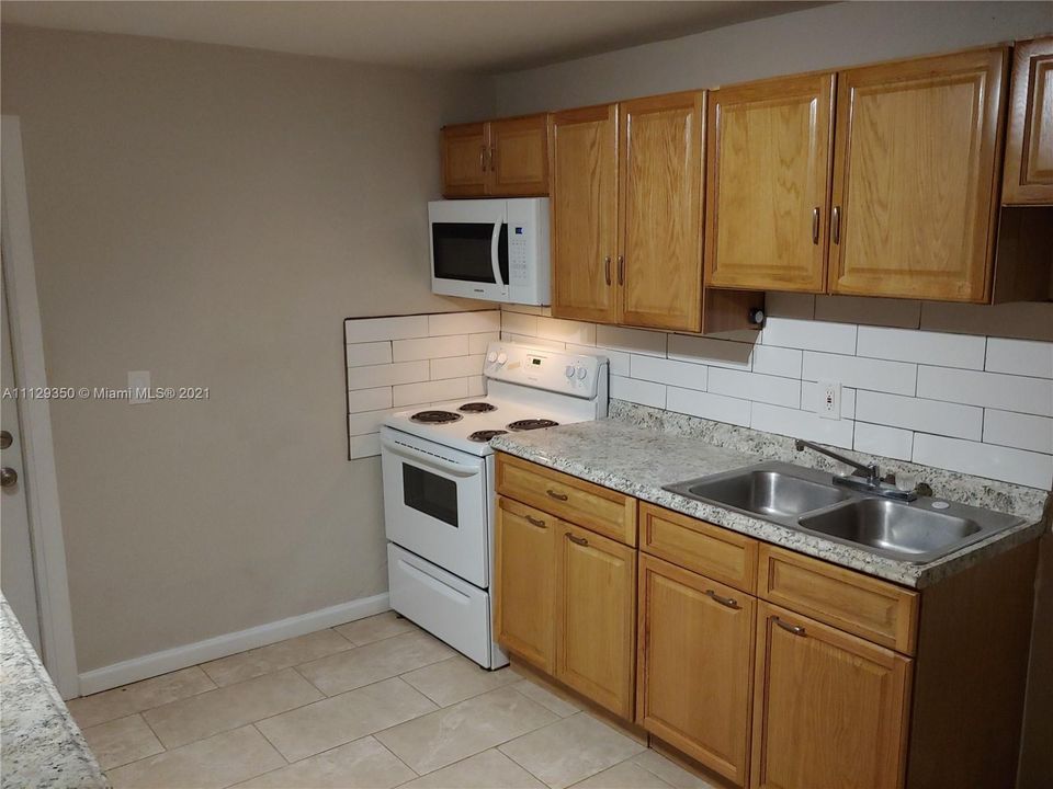 Recently Sold: $430,000 (0 beds, 0 baths, 2562 Square Feet)