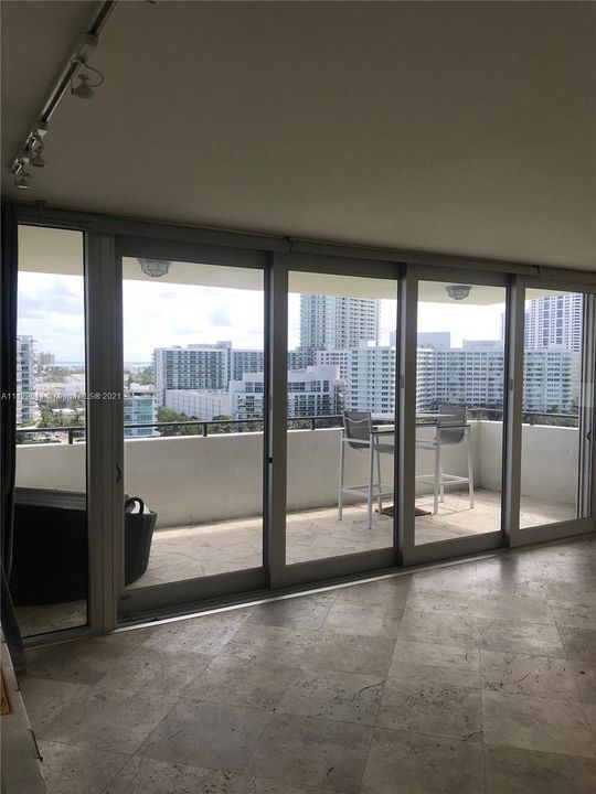 Recently Sold: $1,300,000 (2 beds, 2 baths, 1733 Square Feet)