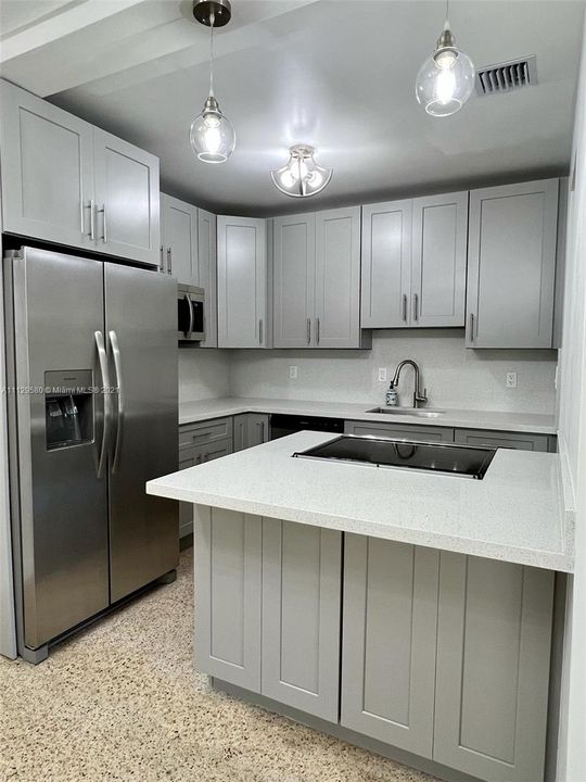 Recently Rented: $3,995 (3 beds, 2 baths, 1804 Square Feet)