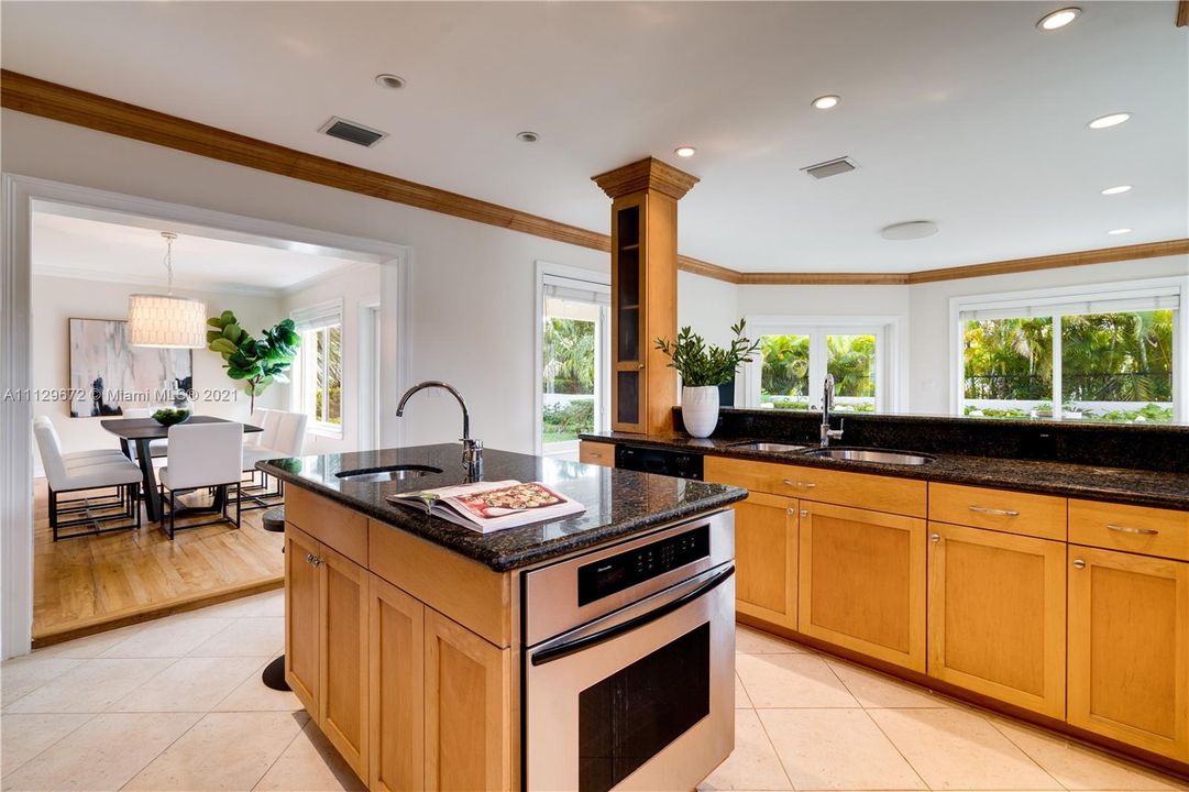 Large kitchen with double sinks and center island