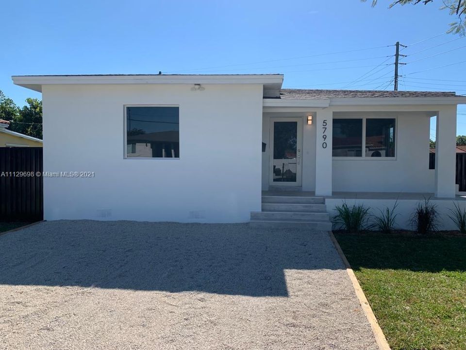 Recently Sold: $589,000 (2 beds, 1 baths, 1080 Square Feet)