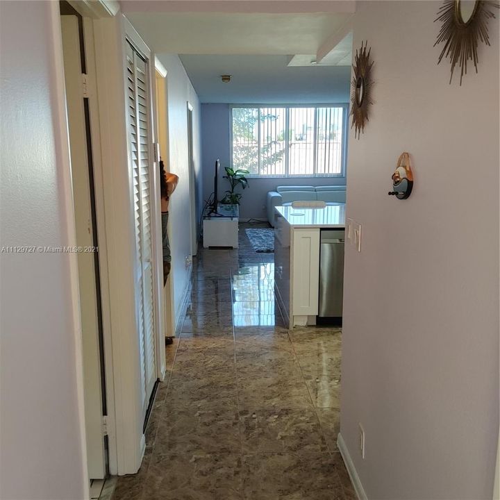 Recently Sold: $169,900 (2 beds, 2 baths, 900 Square Feet)