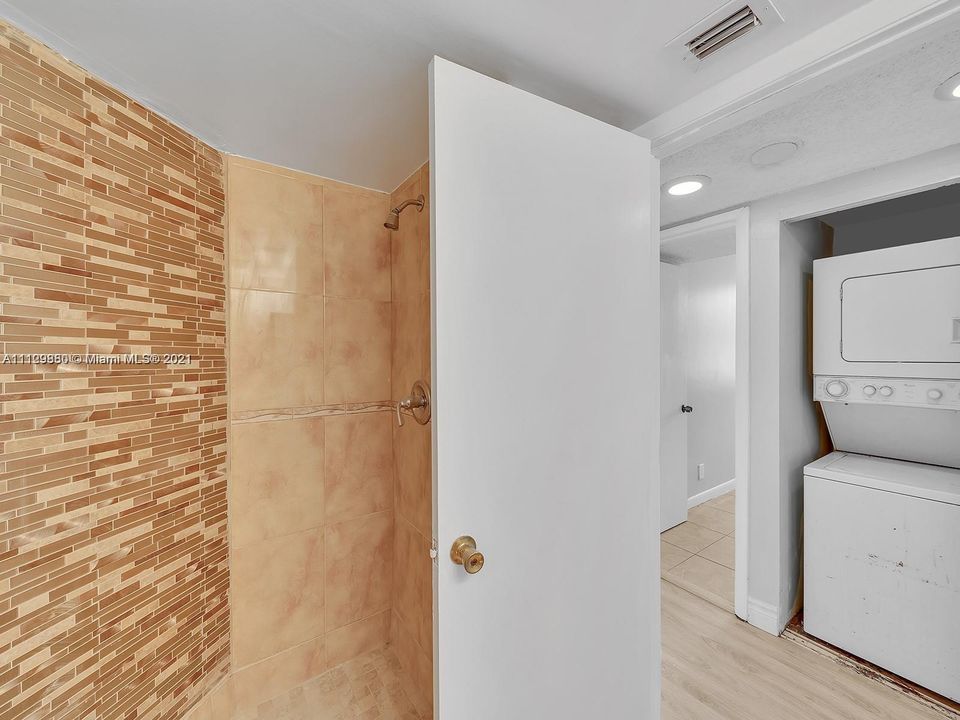 Недавно арендовано: $1,600 (2 спален, 2 ванн, 890 Квадратных фут)