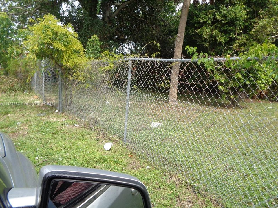 Recientemente alquilado: $1,950 (3 camas, 1 baños, 1025 Pies cuadrados)