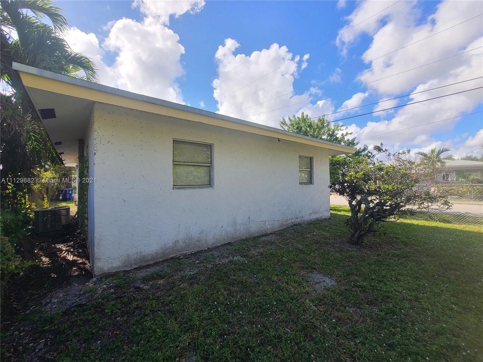 Recientemente alquilado: $1,950 (3 camas, 1 baños, 1025 Pies cuadrados)