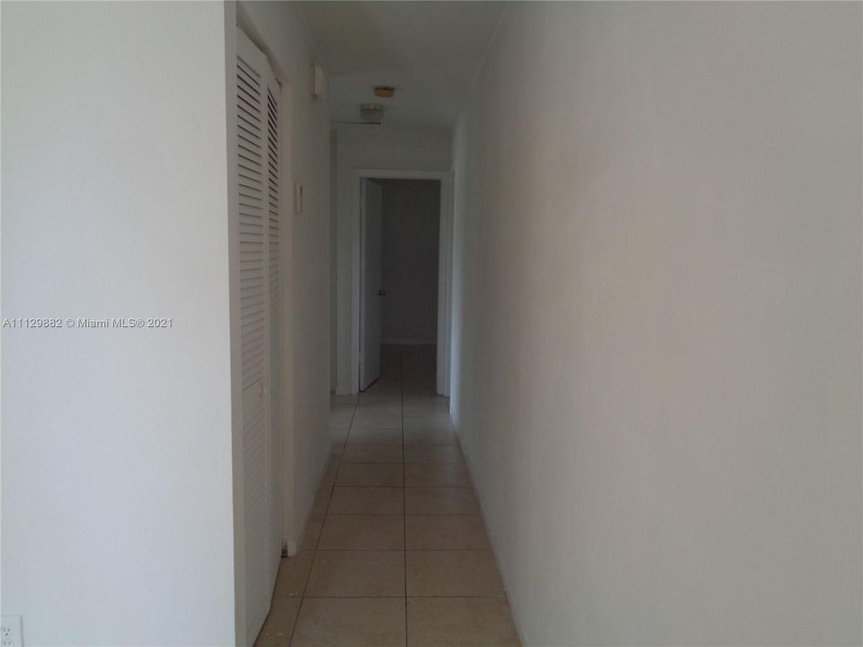 Recientemente alquilado: $1,950 (3 camas, 1 baños, 1025 Pies cuadrados)