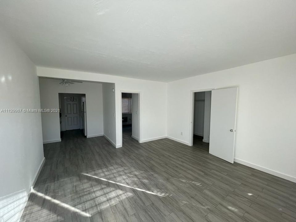 Recently Rented: $1,650 (1 beds, 1 baths, 700 Square Feet)