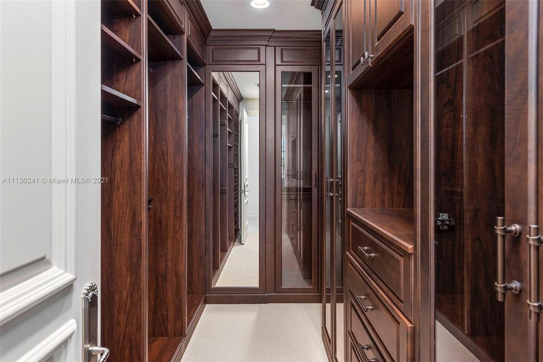 Master Suite - Walk-in Closet 2