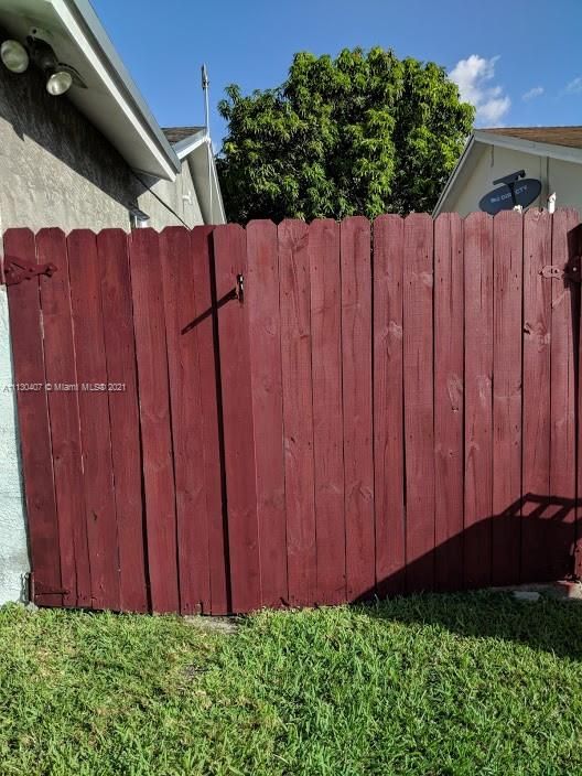 Recientemente alquilado: $850 (1 camas, 1 baños, 1785 Pies cuadrados)