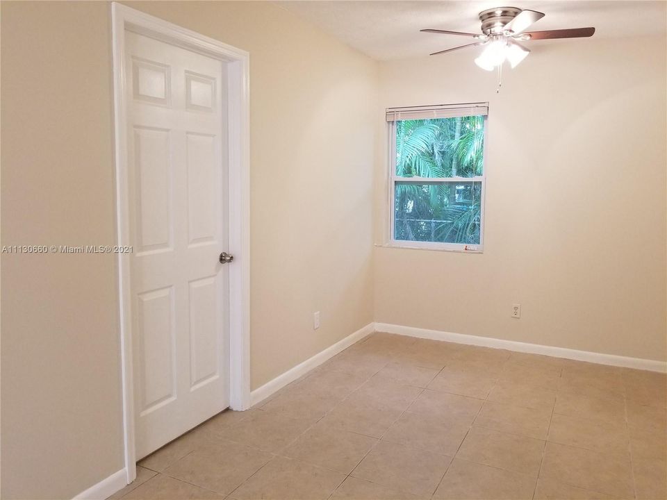 Recently Rented: $1,650 (2 beds, 1 baths, 1064 Square Feet)