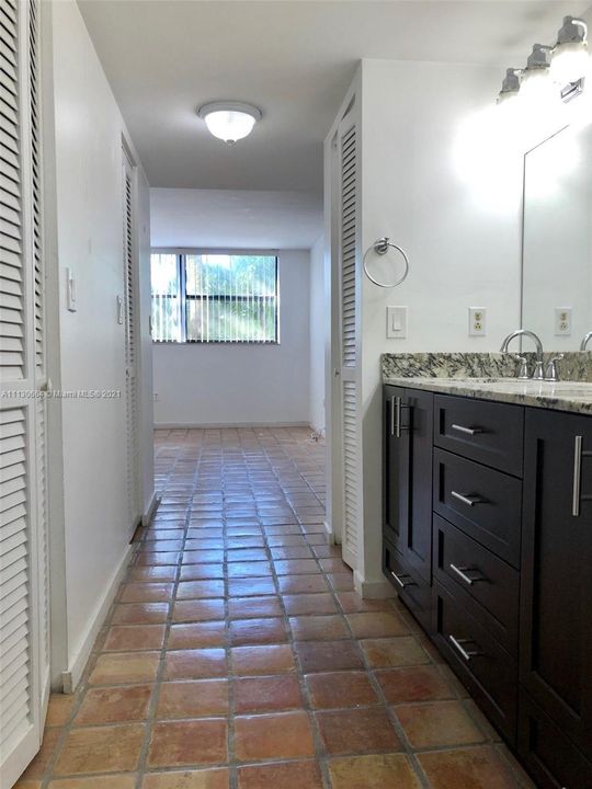 Recently Rented: $4,500 (2 beds, 2 baths, 1450 Square Feet)