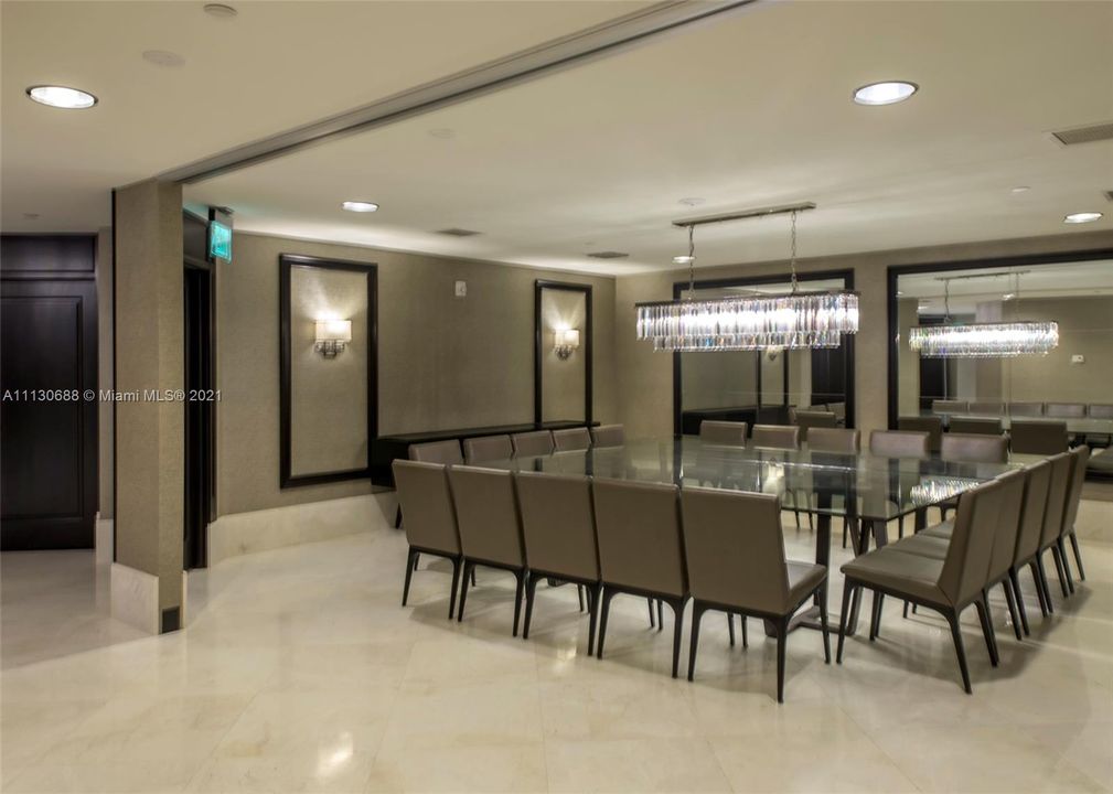 FORMAL DINING ROOM FOR ENTERTAINING GUESTS LOCATED IN THE BUILDING COMMON AREA