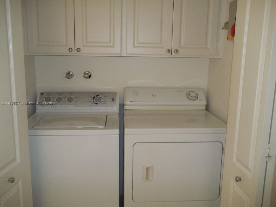 Full sized washer & dryer upstairs