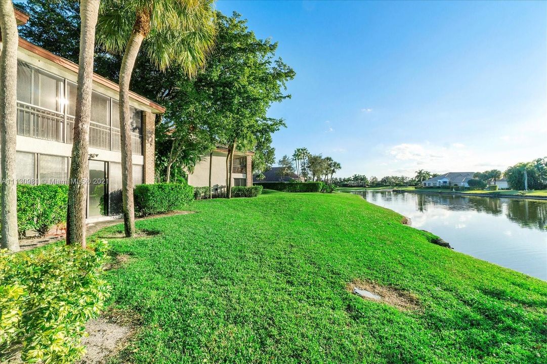 Vendido Recientemente: $129,000 (3 camas, 3 baños, 1513 Pies cuadrados)