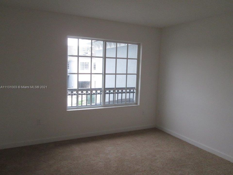 Recently Rented: $1,750 (2 beds, 2 baths, 1120 Square Feet)
