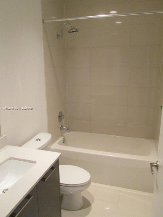 Recently Rented: $1,750 (2 beds, 2 baths, 1120 Square Feet)