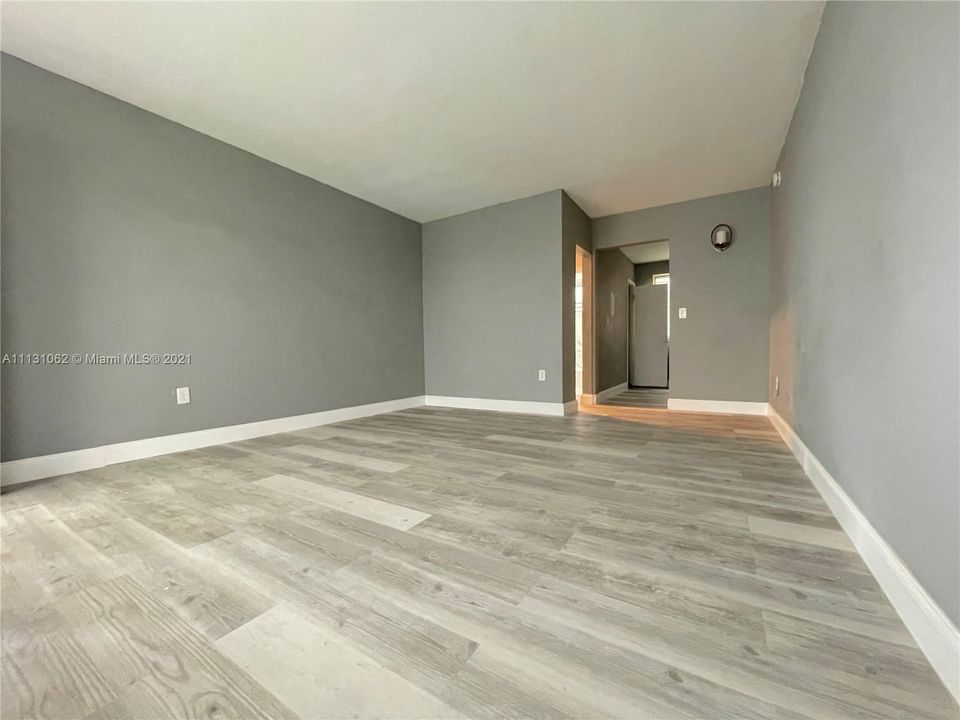 Недавно арендовано: $1,200 (0 спален, 1 ванн, 500 Квадратных фут)