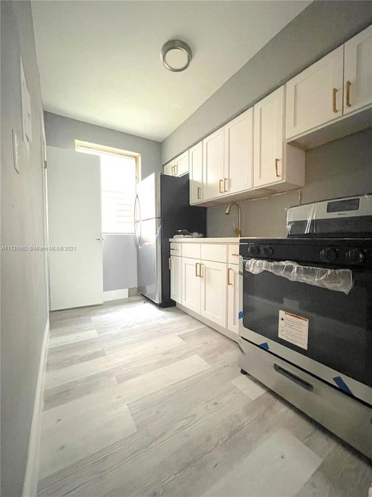 Недавно арендовано: $1,200 (0 спален, 1 ванн, 500 Квадратных фут)