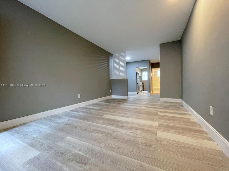 Недавно арендовано: $1,200 (0 спален, 1 ванн, 500 Квадратных фут)