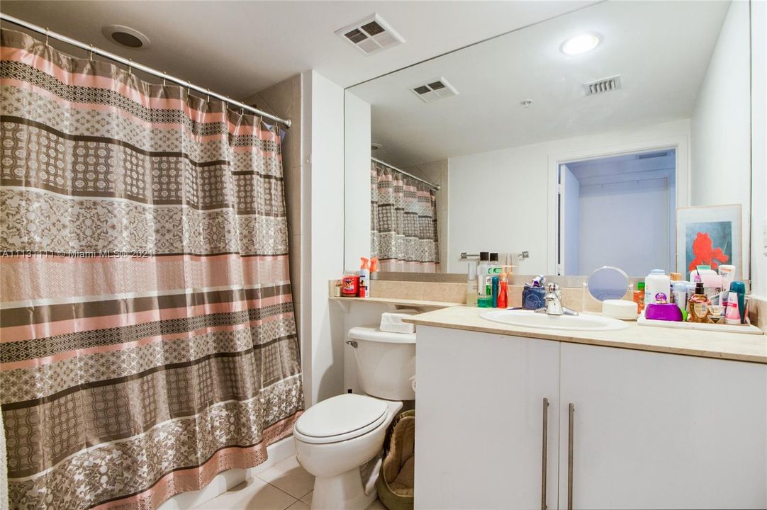 最近租的: $2,600 (1 贝兹, 1 浴室, 846 平方英尺)